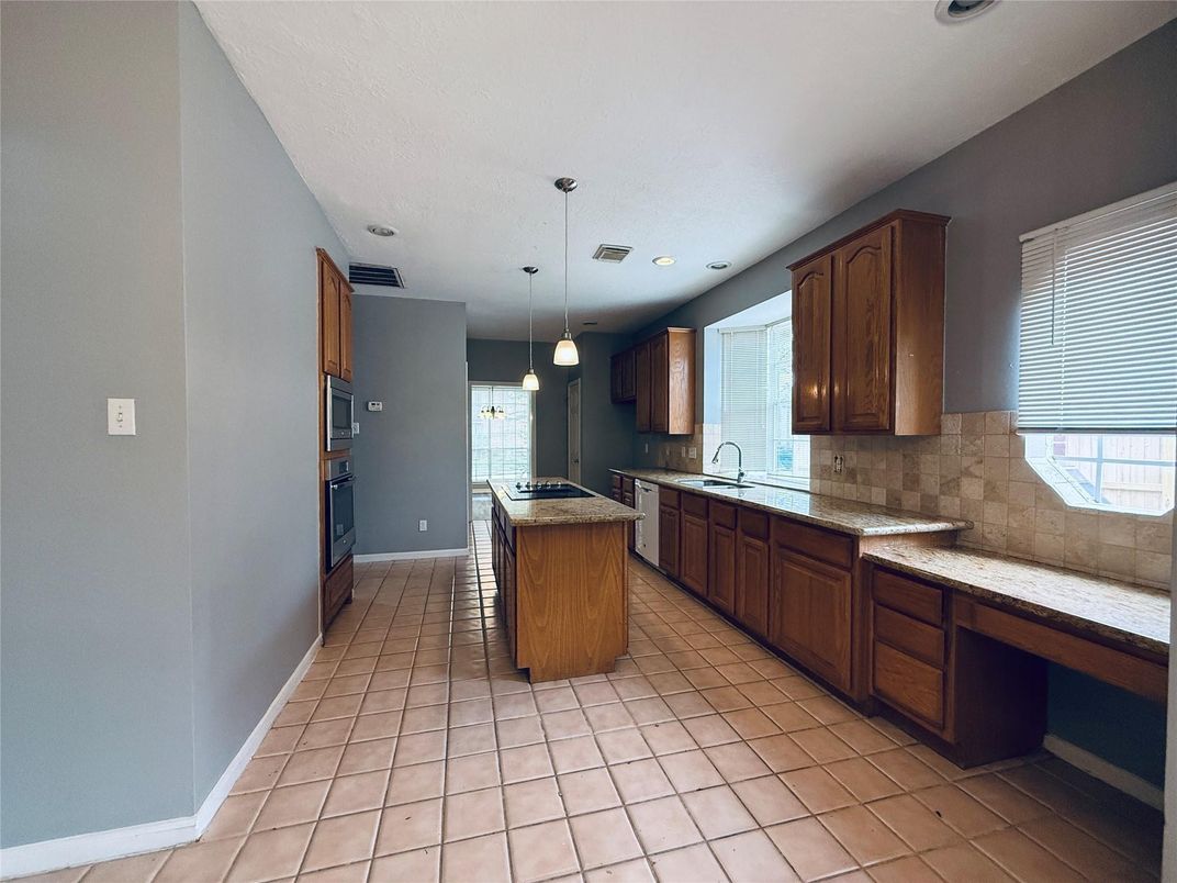 Interior, Kitchen, Pendant Lights, Recessed Lighting