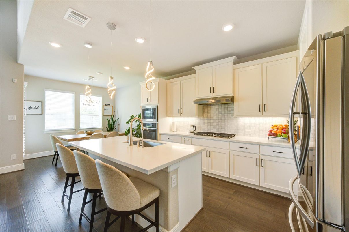 Dining room, Interior, Kitchen, Pendant Lights, Recessed Lighting, Wood Texture Flooring