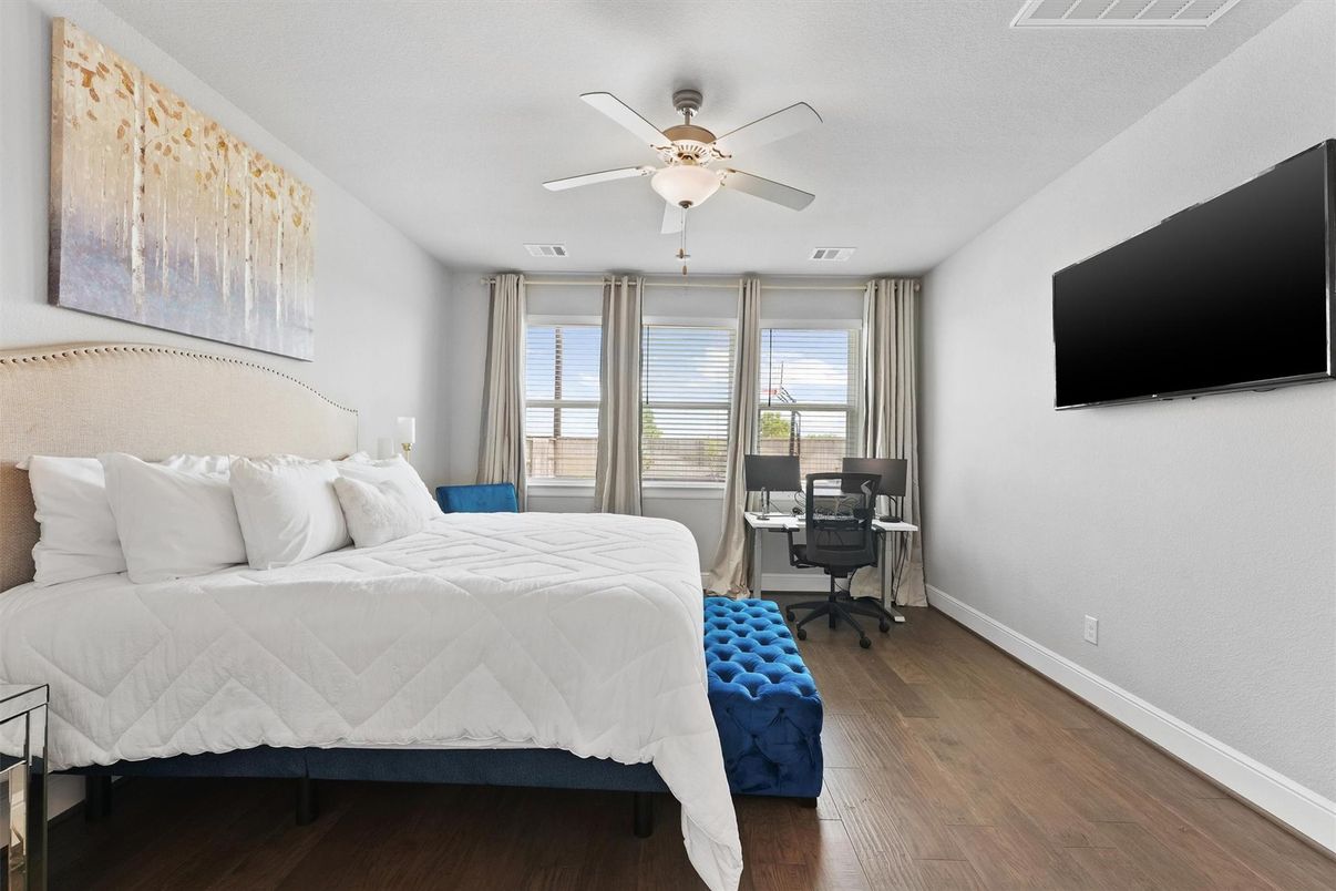 Bedroom, Home Office, Interior, Wood Texture Flooring