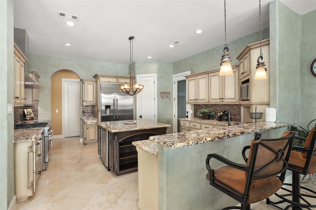 Chandelier, Interior, Kitchen, Pendant Lights, Recessed Lighting, Stainless Steel Appliances