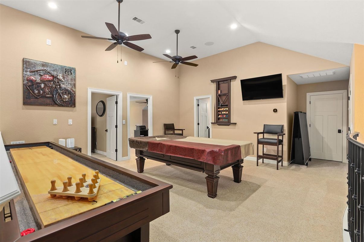 Billiard Table, Game Room, Interior, Recessed Lighting