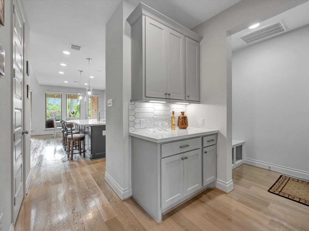 Interior, Kitchen, Pendant Lights, Recessed Lighting, Wood Texture Flooring
