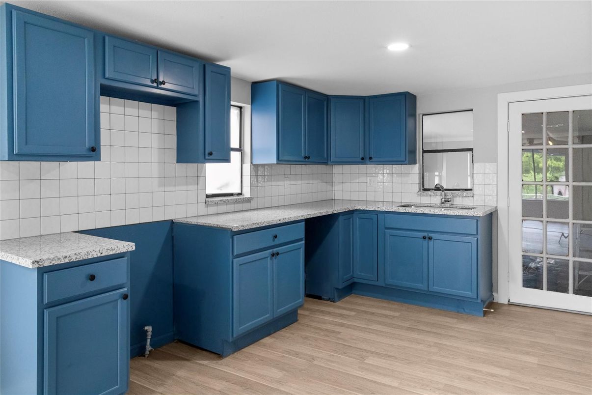 Interior, Kitchen, Recessed Lighting, Wood Texture Flooring