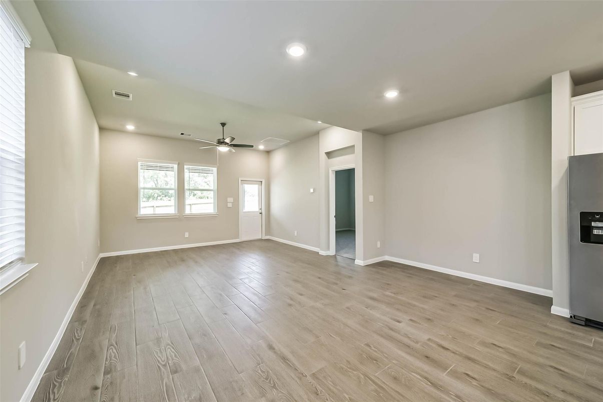 Empty room, Interior, Recessed Lighting, Wood Texture Flooring