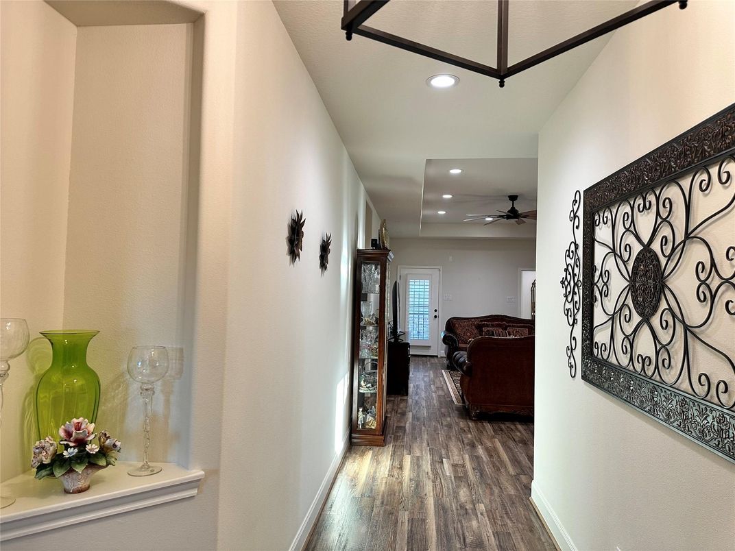 Interior, Recessed Lighting, Wood Texture Flooring