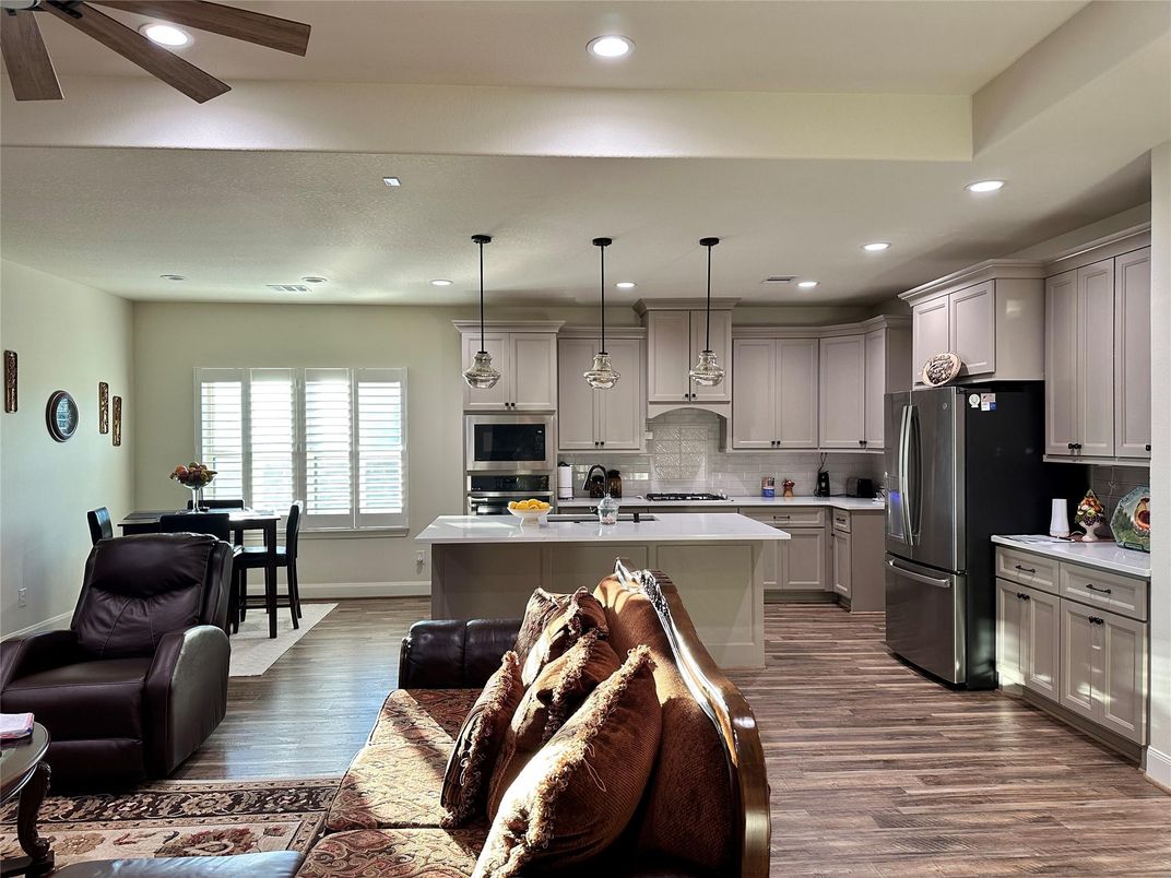 Dining room, Interior, Kitchen, Pendant Lights, Recessed Lighting, Wood Texture Flooring