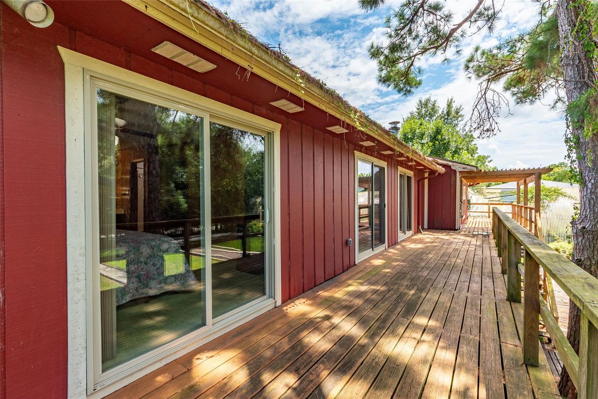 Exterior, Wood Texture Flooring