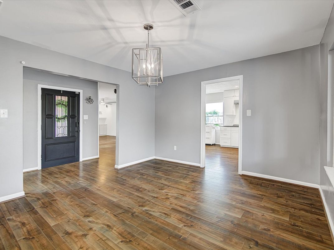 Empty room, Interior, Pendant Lights, Wood Texture Flooring