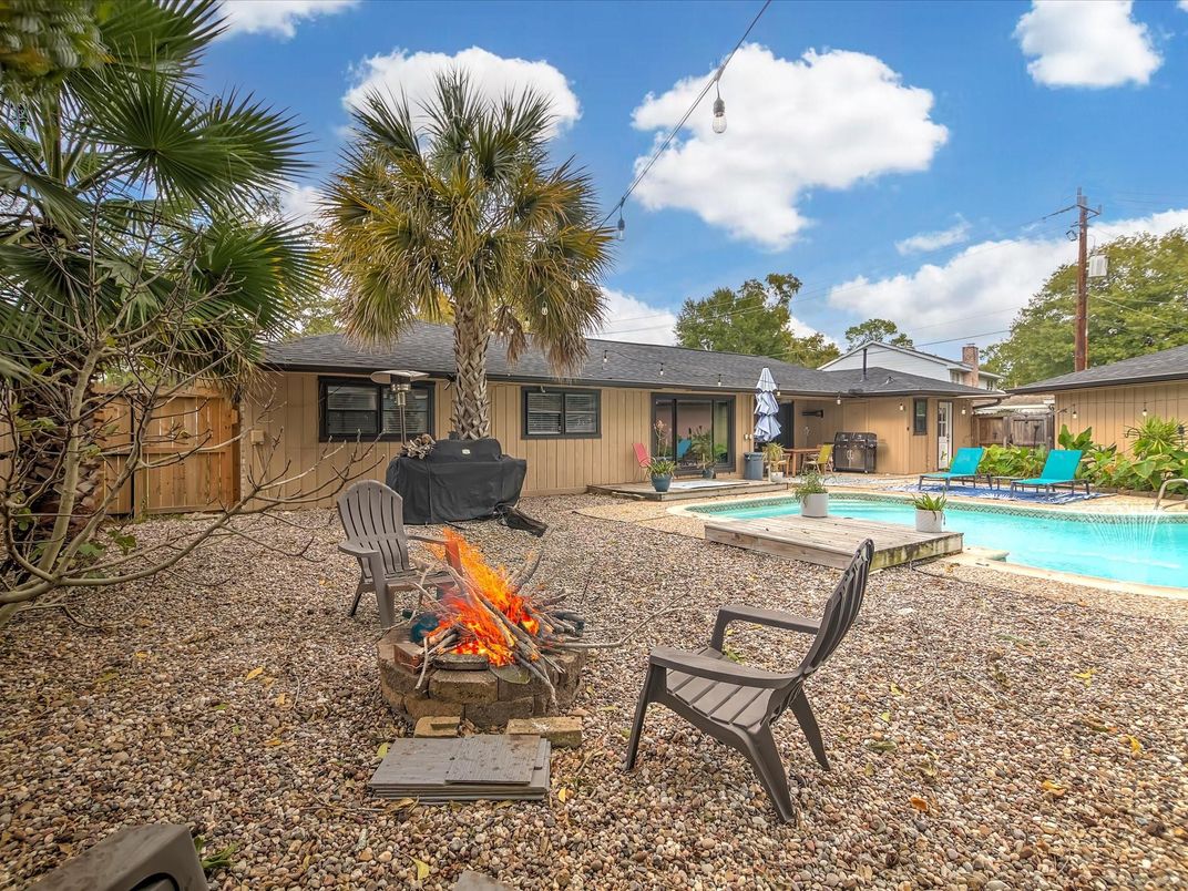 Backyard, Exterior, Pool