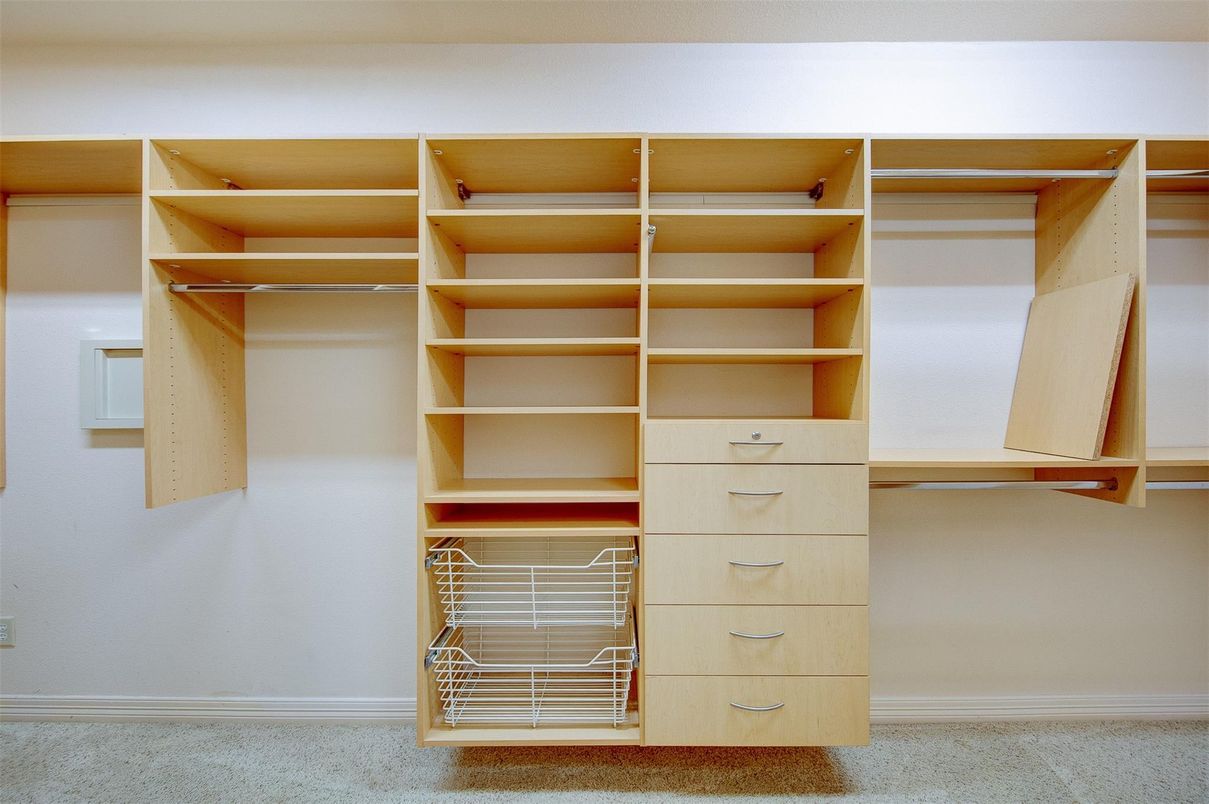 Interior, Walk-in Closets