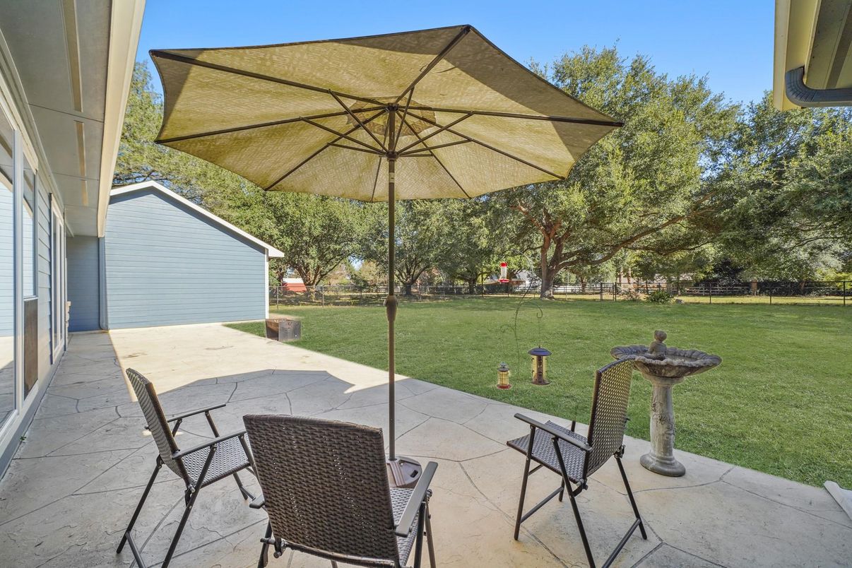 Backyard, Detached Garage, Exterior