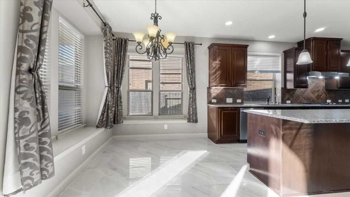 Chandelier, Interior, Kitchen, Marble, Pendant Lights, Recessed Lighting, Stainless Steel Appliances