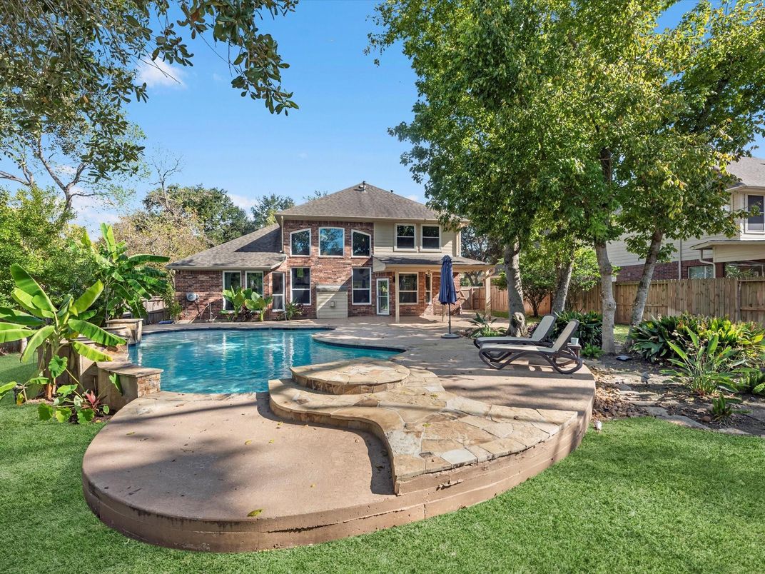 Backyard, Exterior, Pool