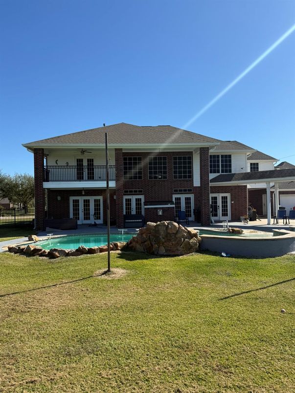 Backyard, Exterior, Pool