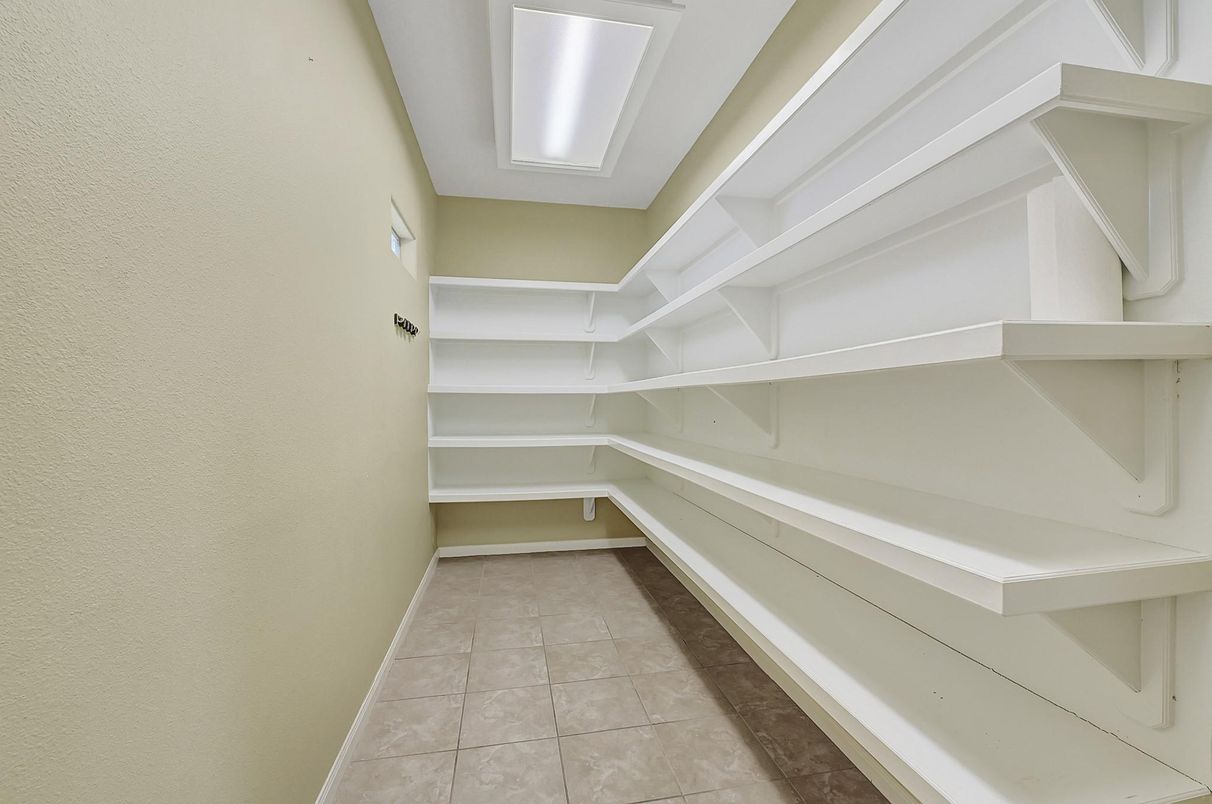 Interior, Walk-in Closets