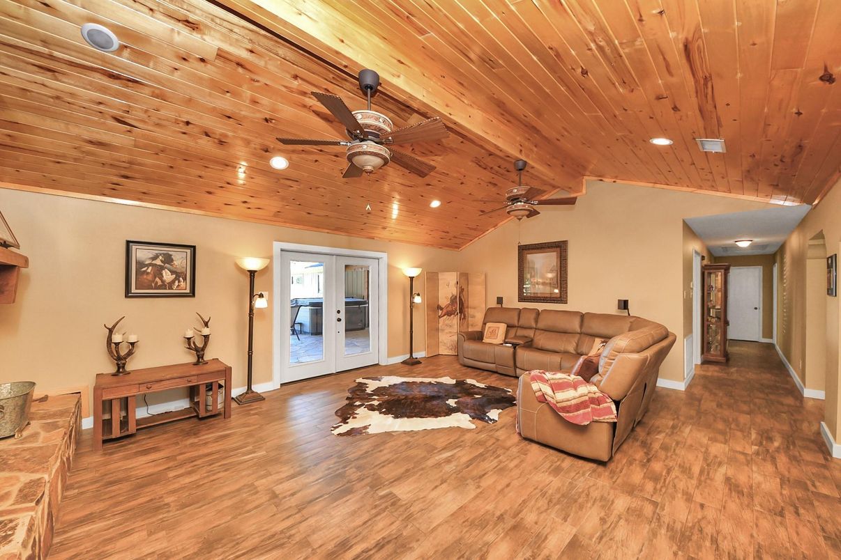 Interior, Living room, Recessed Lighting, Wooden Ceilings, Wood Texture Flooring