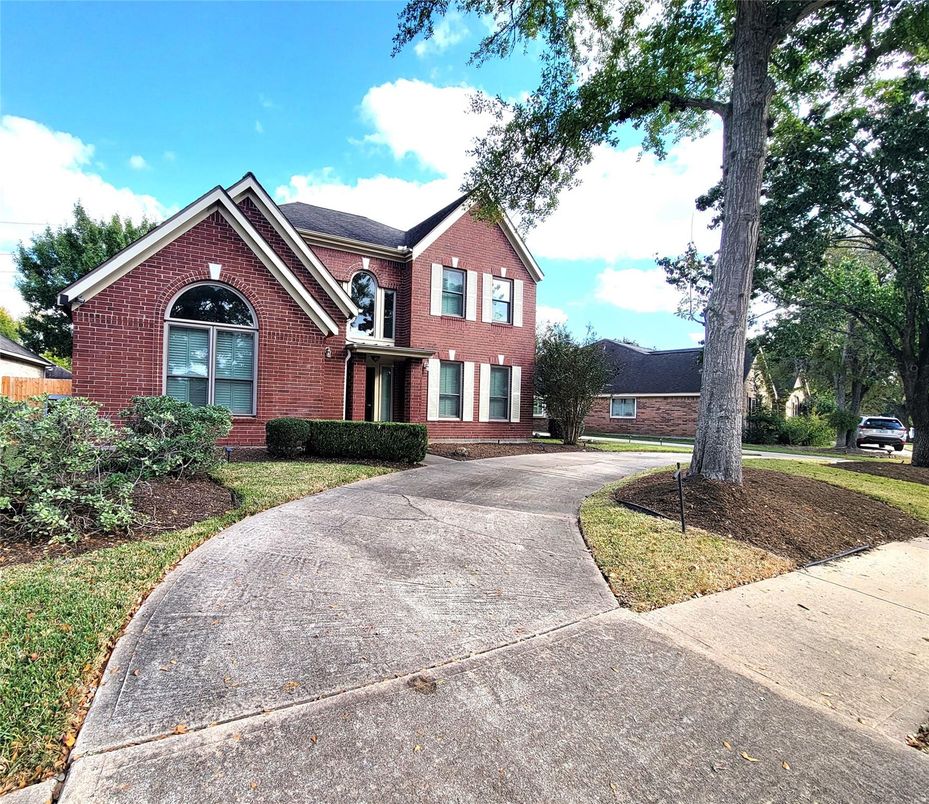 Exterior, Facade, Brick Facade, Tudor Revival