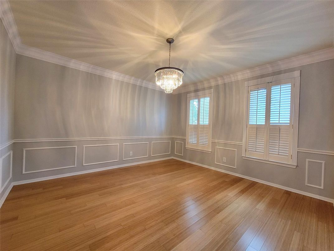 Chandelier, Empty room, Interior, Wood Texture Flooring
