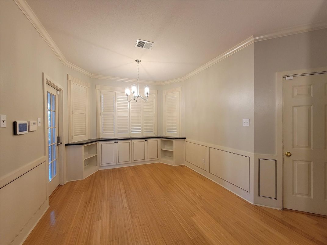 Chandelier, Empty room, Interior, Wood Texture Flooring