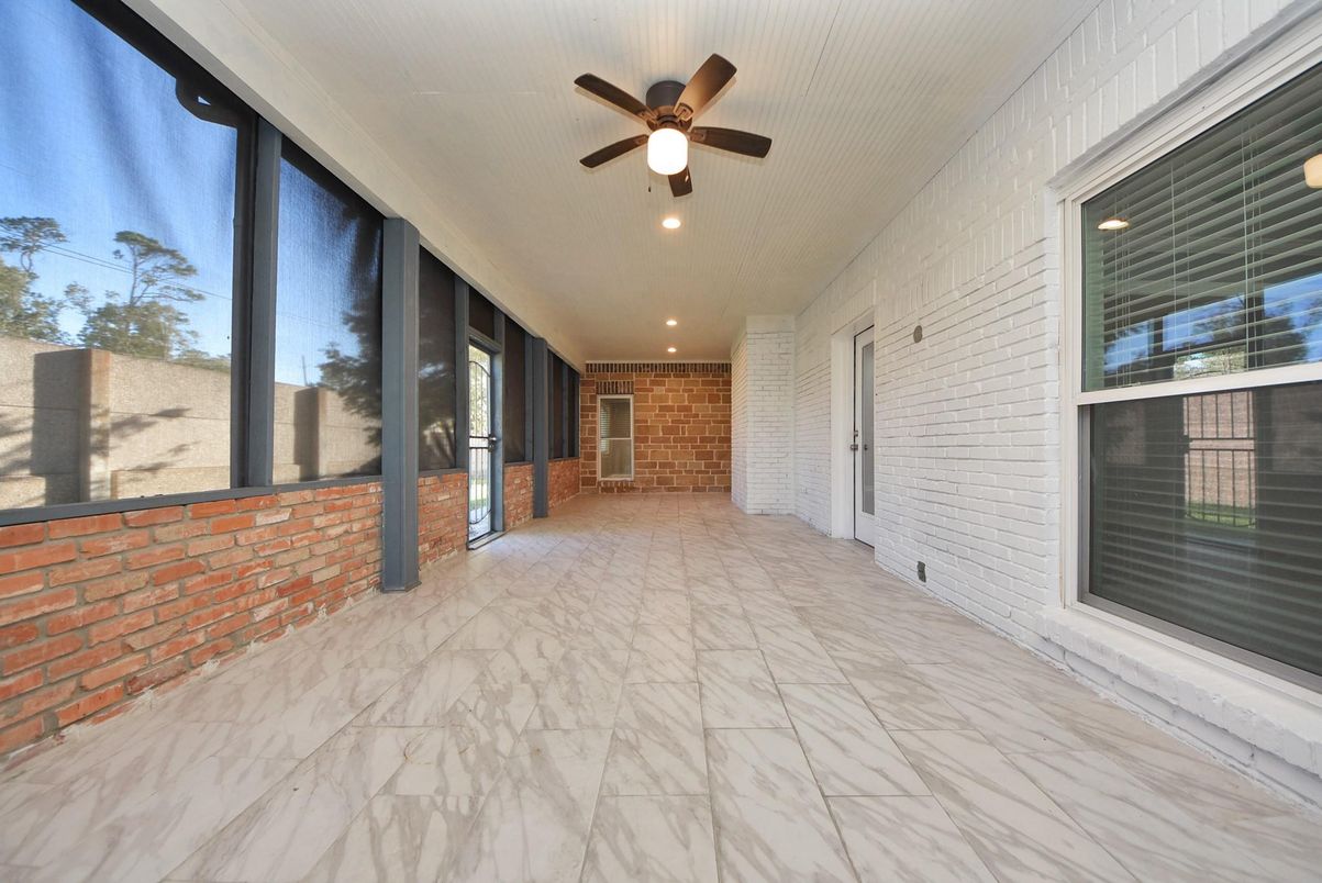 Empty room, Interior, Marble, Recessed Lighting, Stone Walls