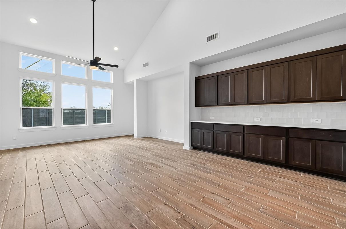 Empty room, Interior, Recessed Lighting, Wood Texture Flooring