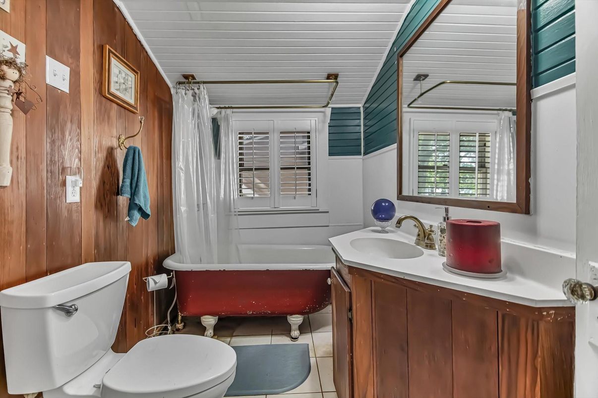 Bathroom, Free Standing Baths, Interior, Wooden Walls