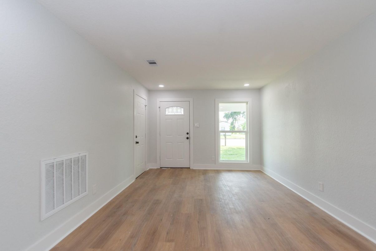 Empty room, Interior, Recessed Lighting, Wood Texture Flooring