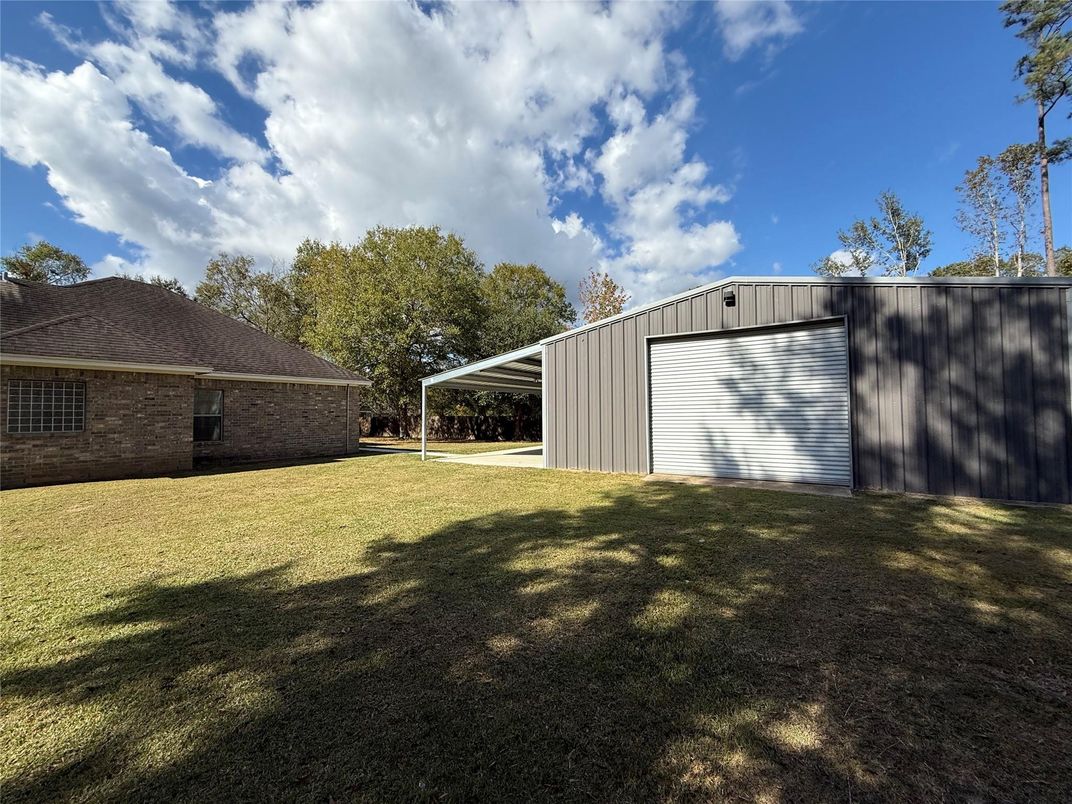 Backyard, Detached Garage, Exterior