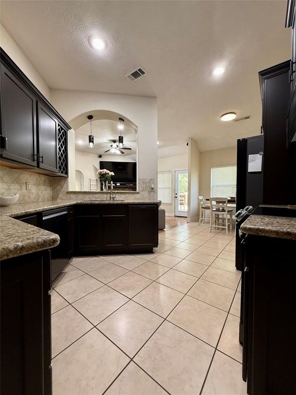 Dining room, Interior, Kitchen, Pendant Lights, Recessed Lighting