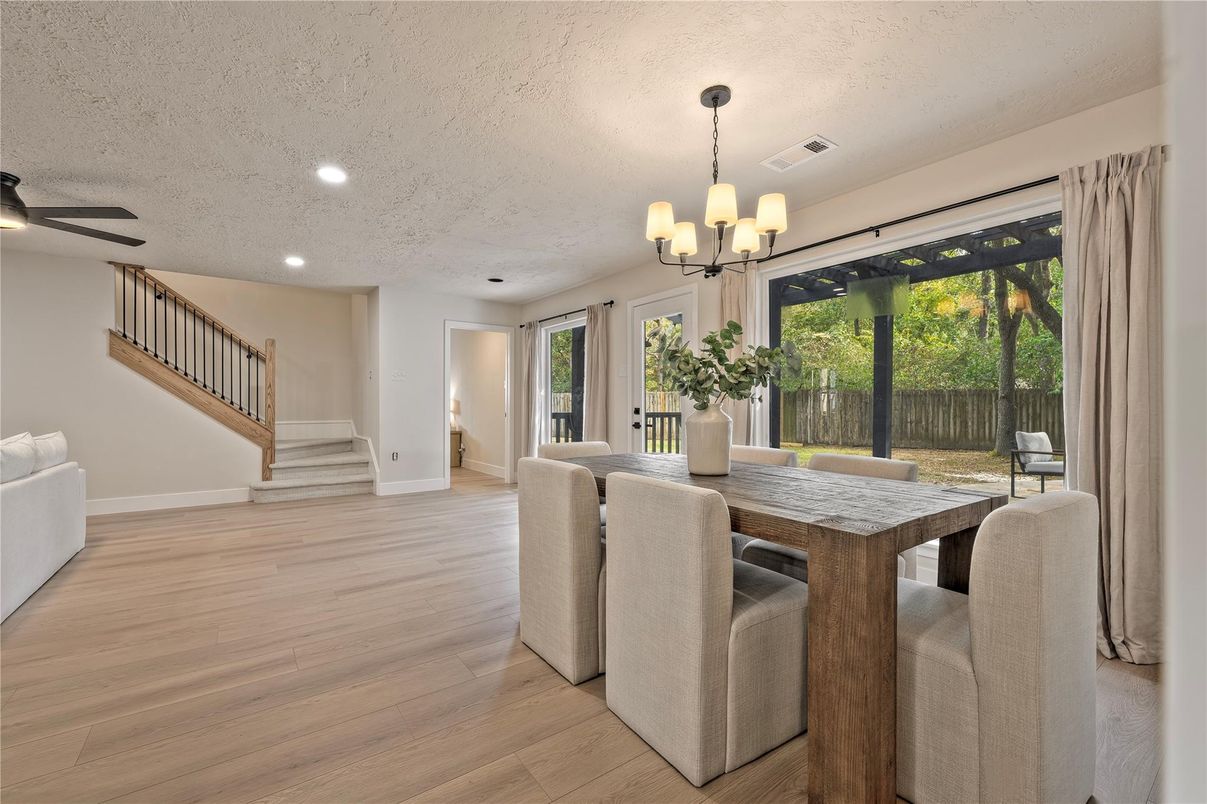 Chandelier, Dining room, Interior, Recessed Lighting, Wood Texture Flooring