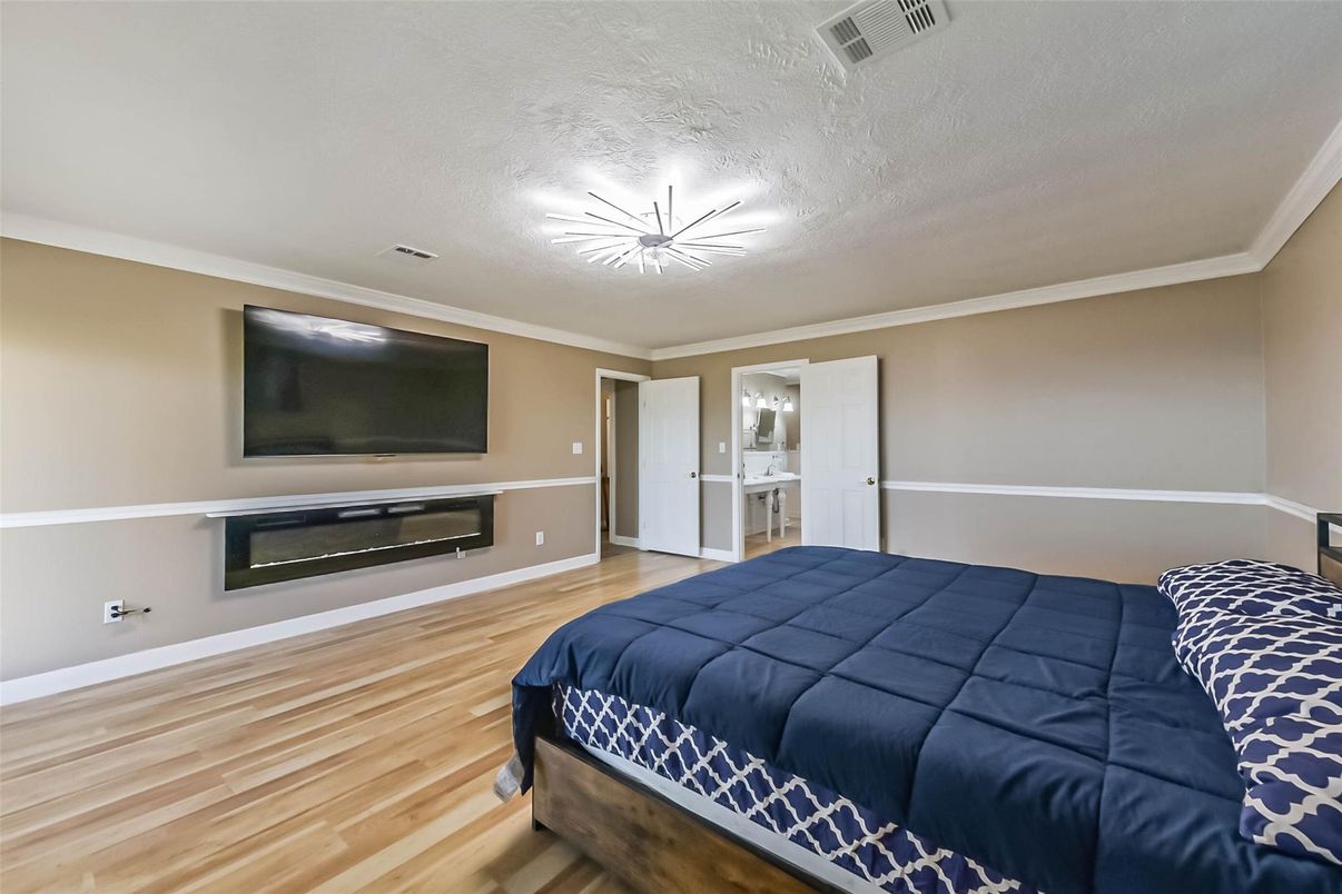 Bedroom, Fireplace, Interior, Wood Texture Flooring