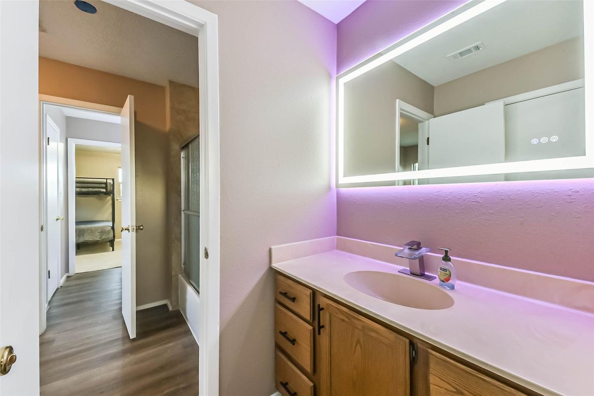 Bathroom, Interior, Wood Texture Flooring
