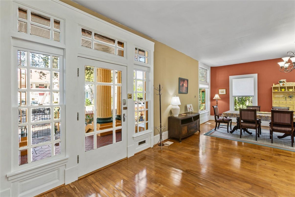 Chandelier, Dining room, Interior, Wood Texture Flooring