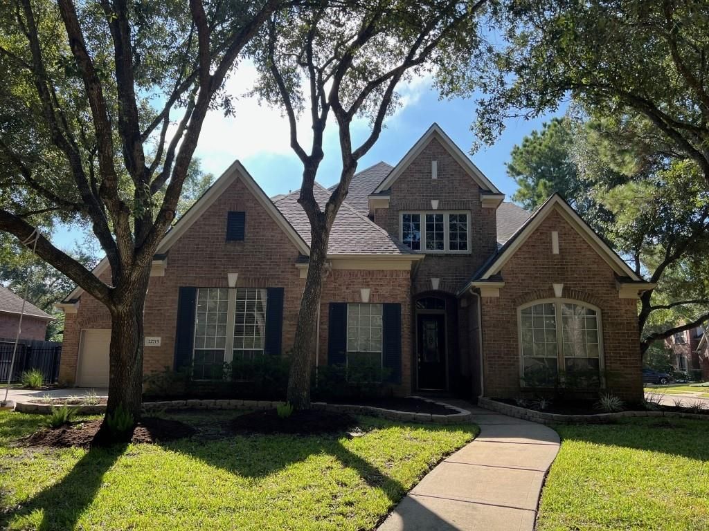 Exterior, Facade, Brick Facade, Brick Traditional