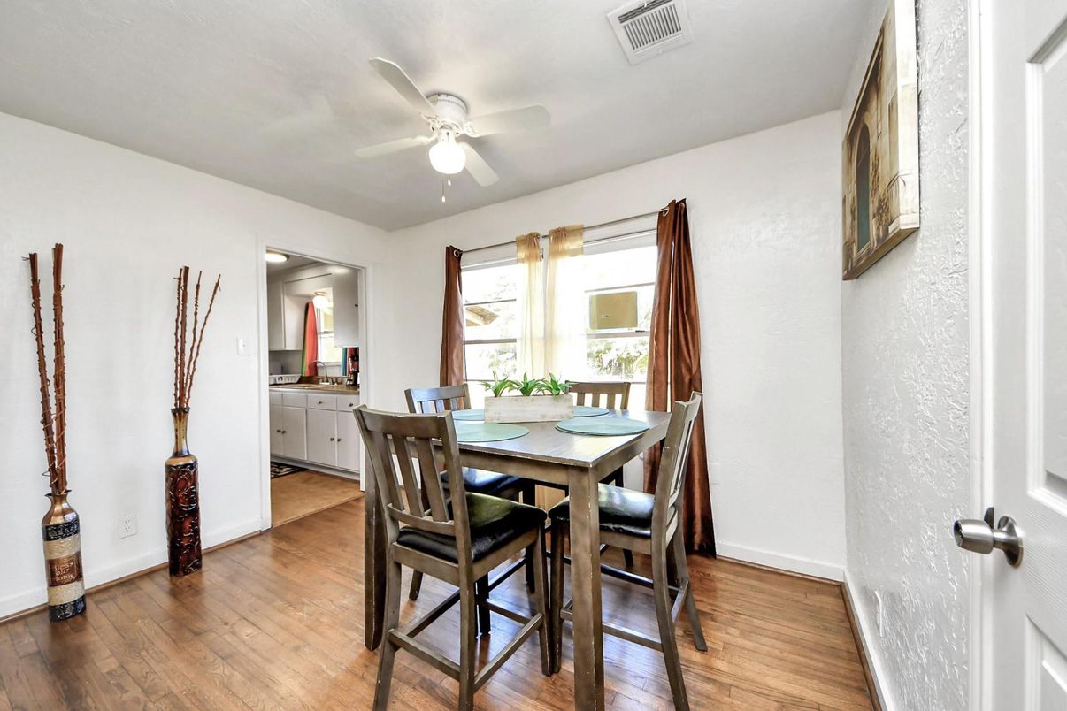 Dining room, Interior, Wood Texture Flooring