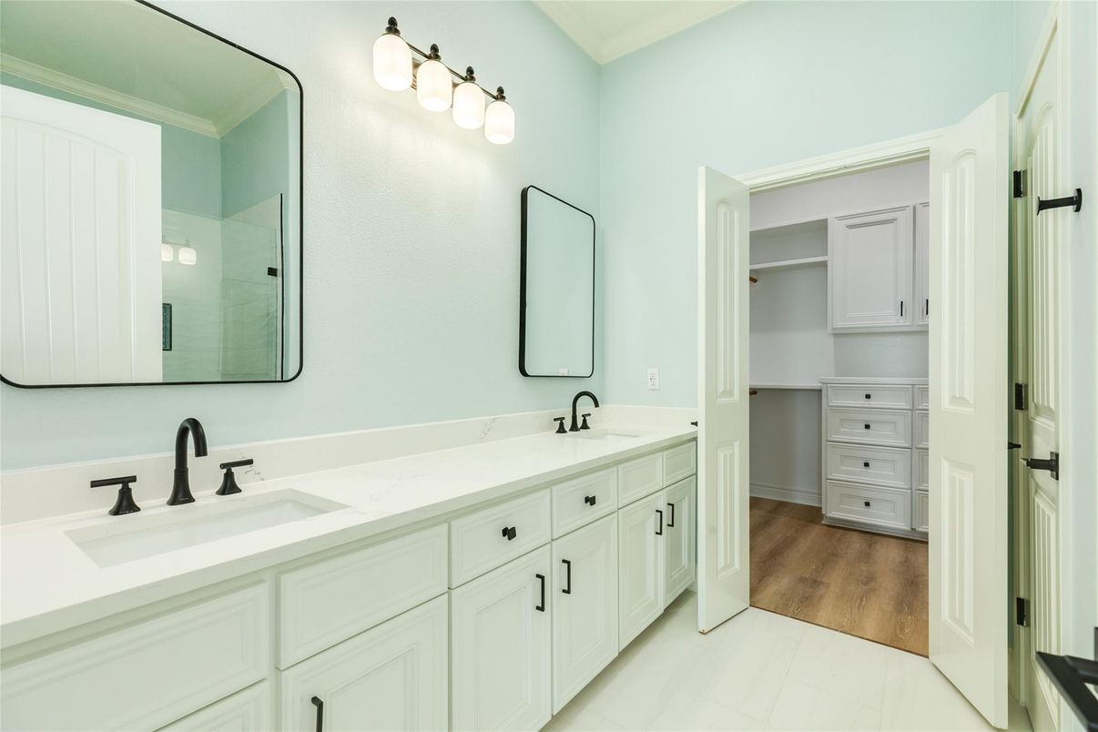 Bathroom, Dual Sink Vanities, Interior, Wood Texture Flooring