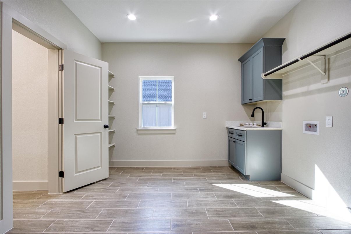 Interior, Kitchen, Recessed Lighting, Wood Texture Flooring