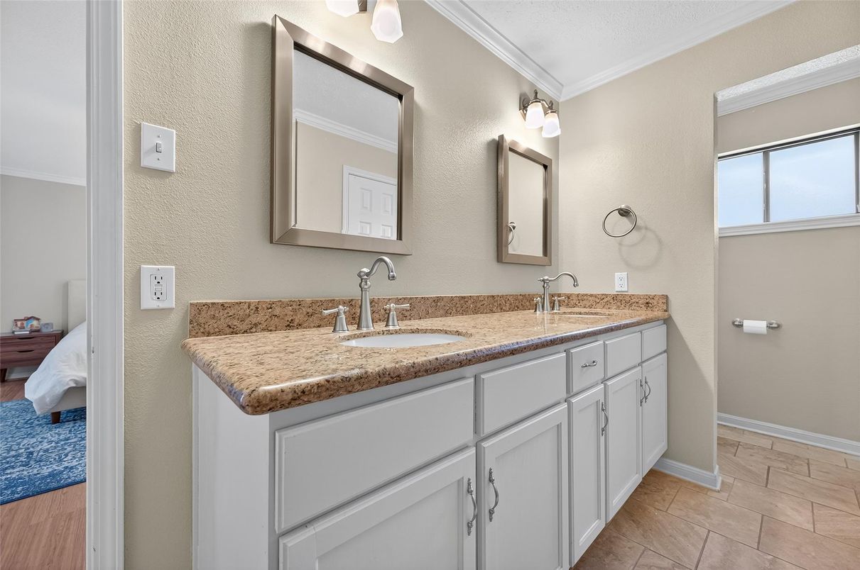 Bathroom, Dual Sink Vanities, Interior, Wood Texture Flooring