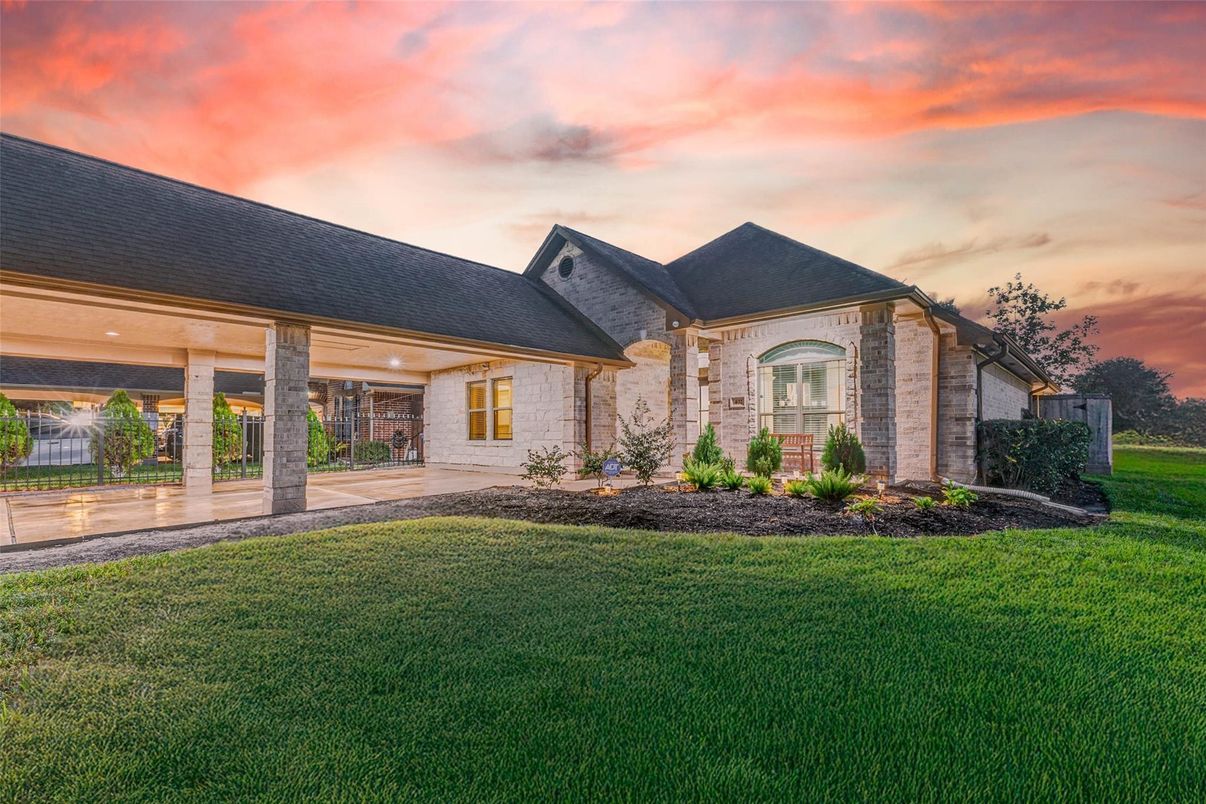 Backyard, Exterior, Facade, French Provincial