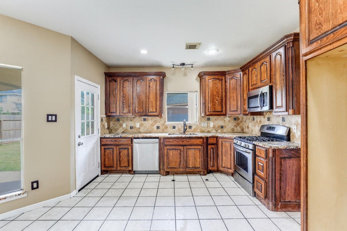 Interior, Kitchen, Recessed Lighting