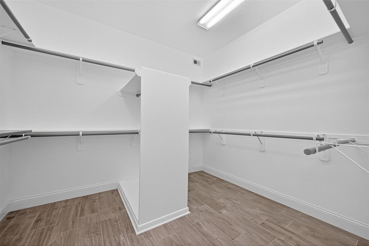 Interior, Walk-in Closets, Wood Texture Flooring