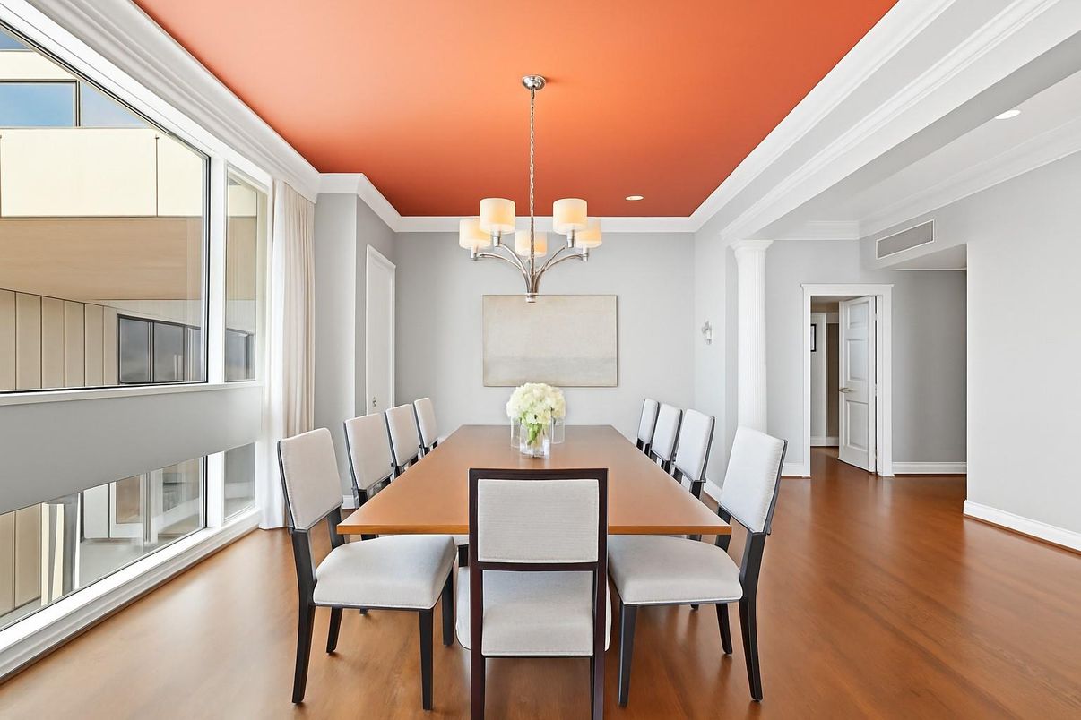 Chandelier, Dining room, Interior, Recessed Lighting, Wood Texture Flooring