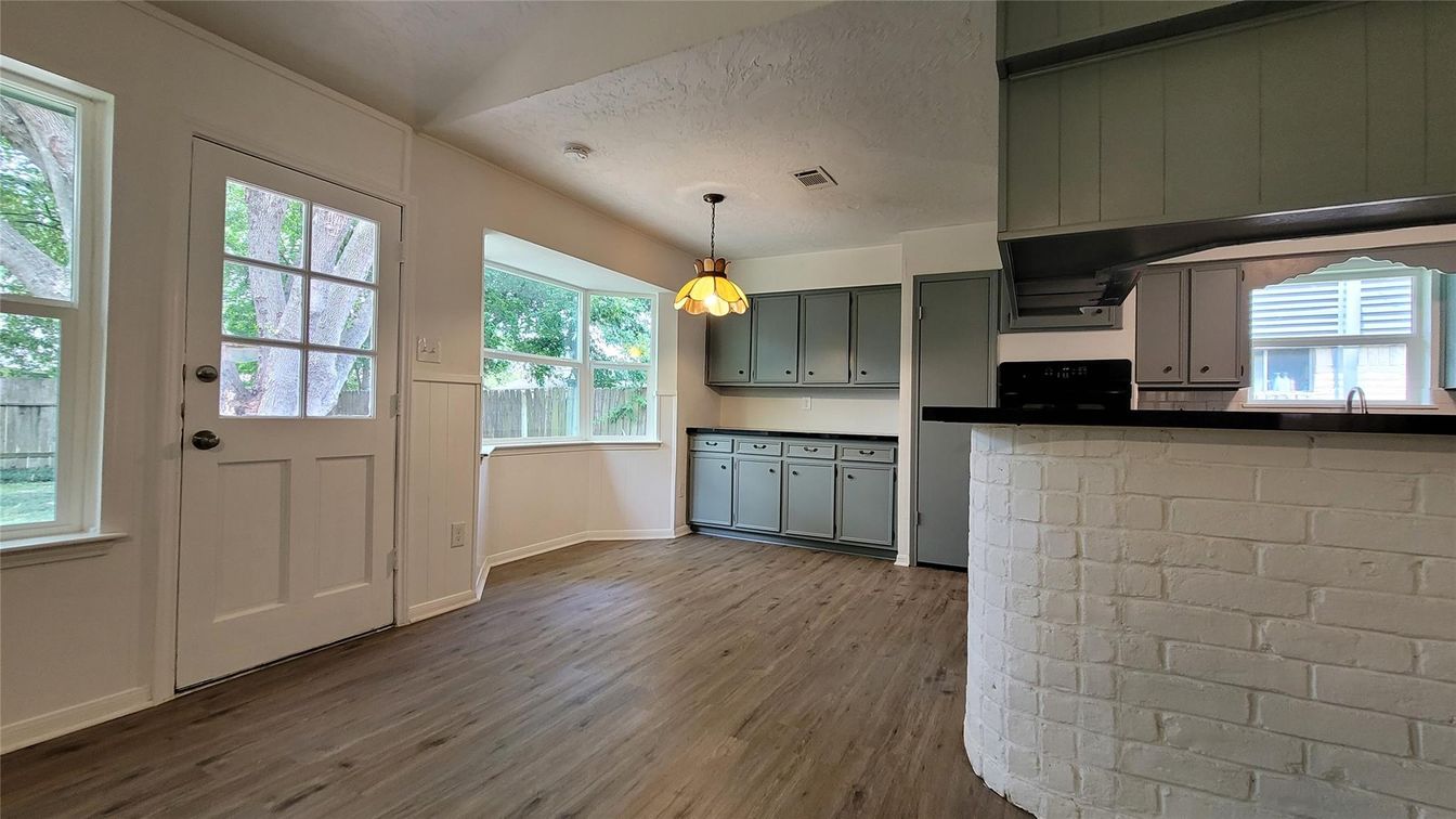 Interior, Kitchen, Pendant Lights, Stone Walls, Wood Texture Flooring