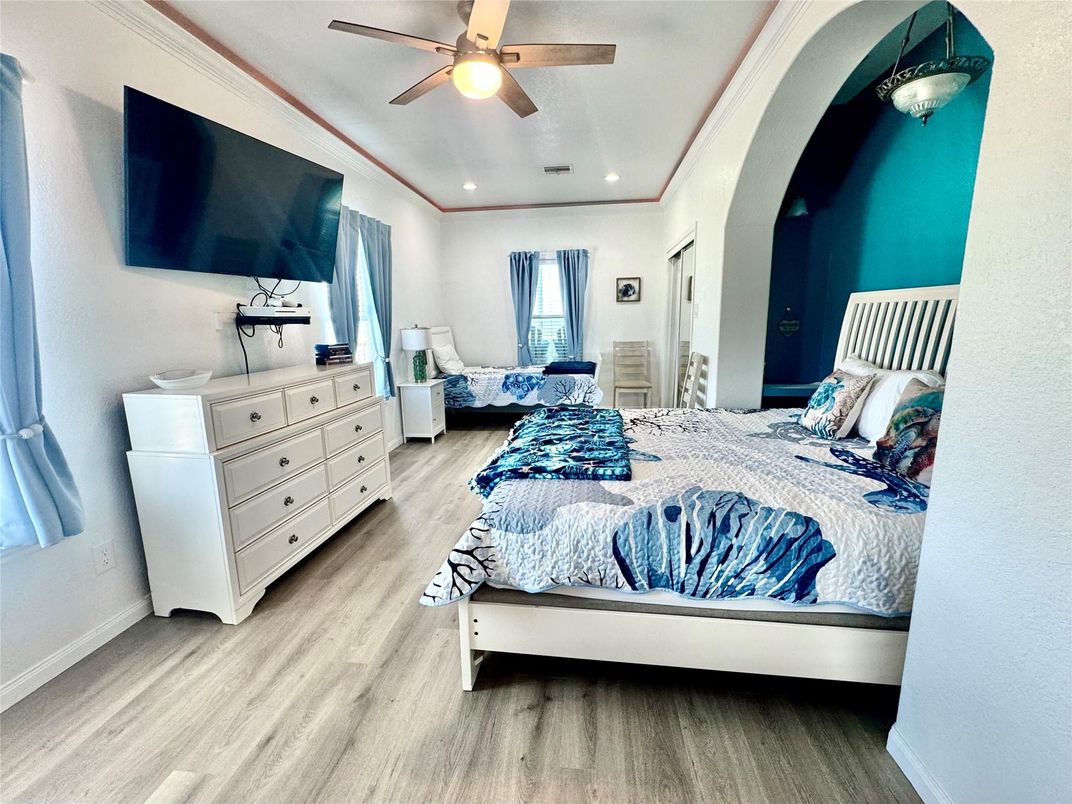 Bedroom, Interior, Recessed Lighting, Wood Texture Flooring