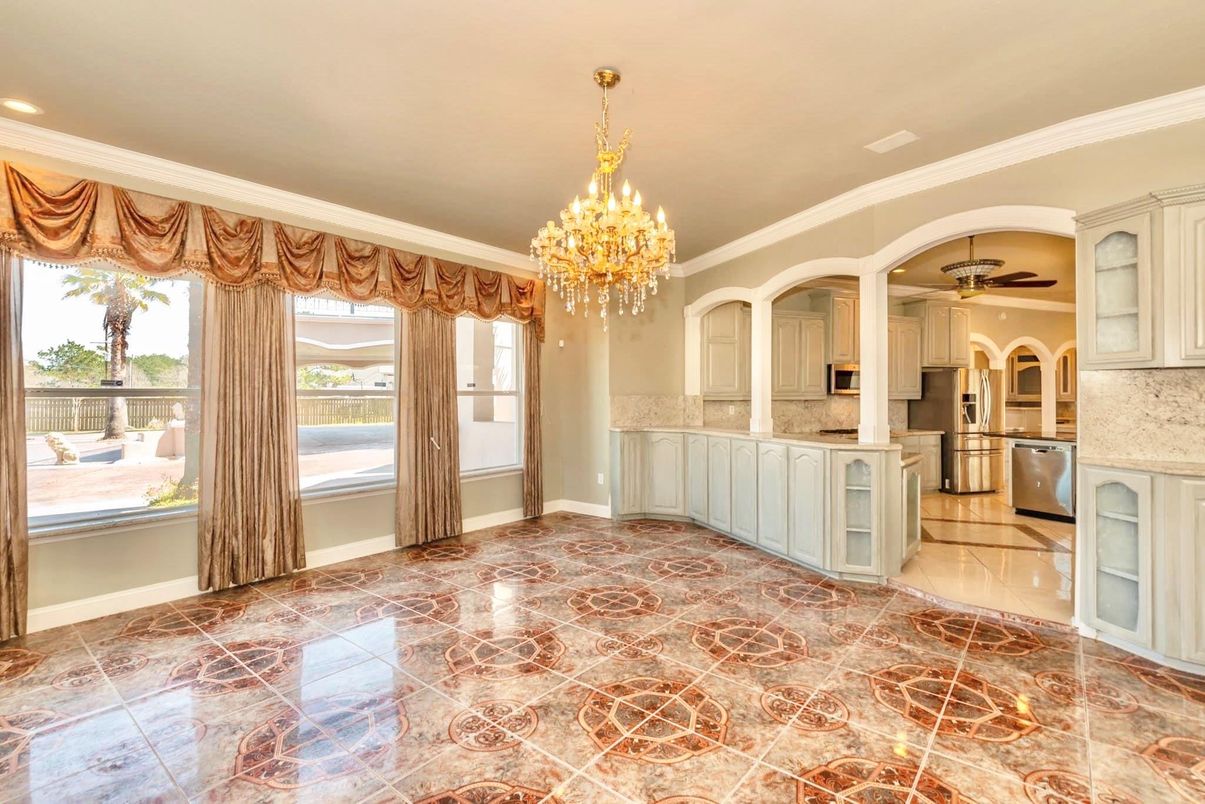 Chandelier, Interior, Kitchen, Recessed Lighting