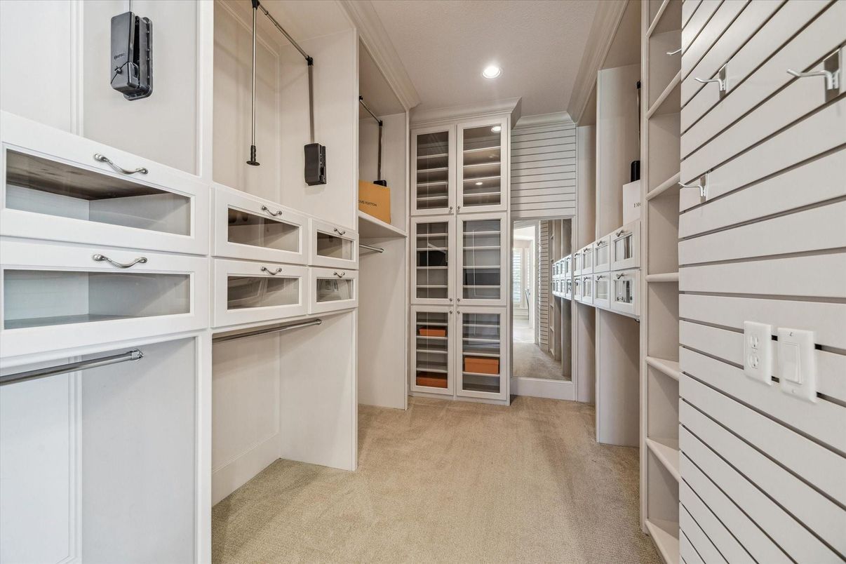 Interior, Recessed Lighting, Walk-in Closets