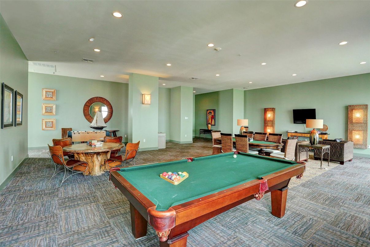 Billiard Table, Game Room, Interior, Living room, Recessed Lighting