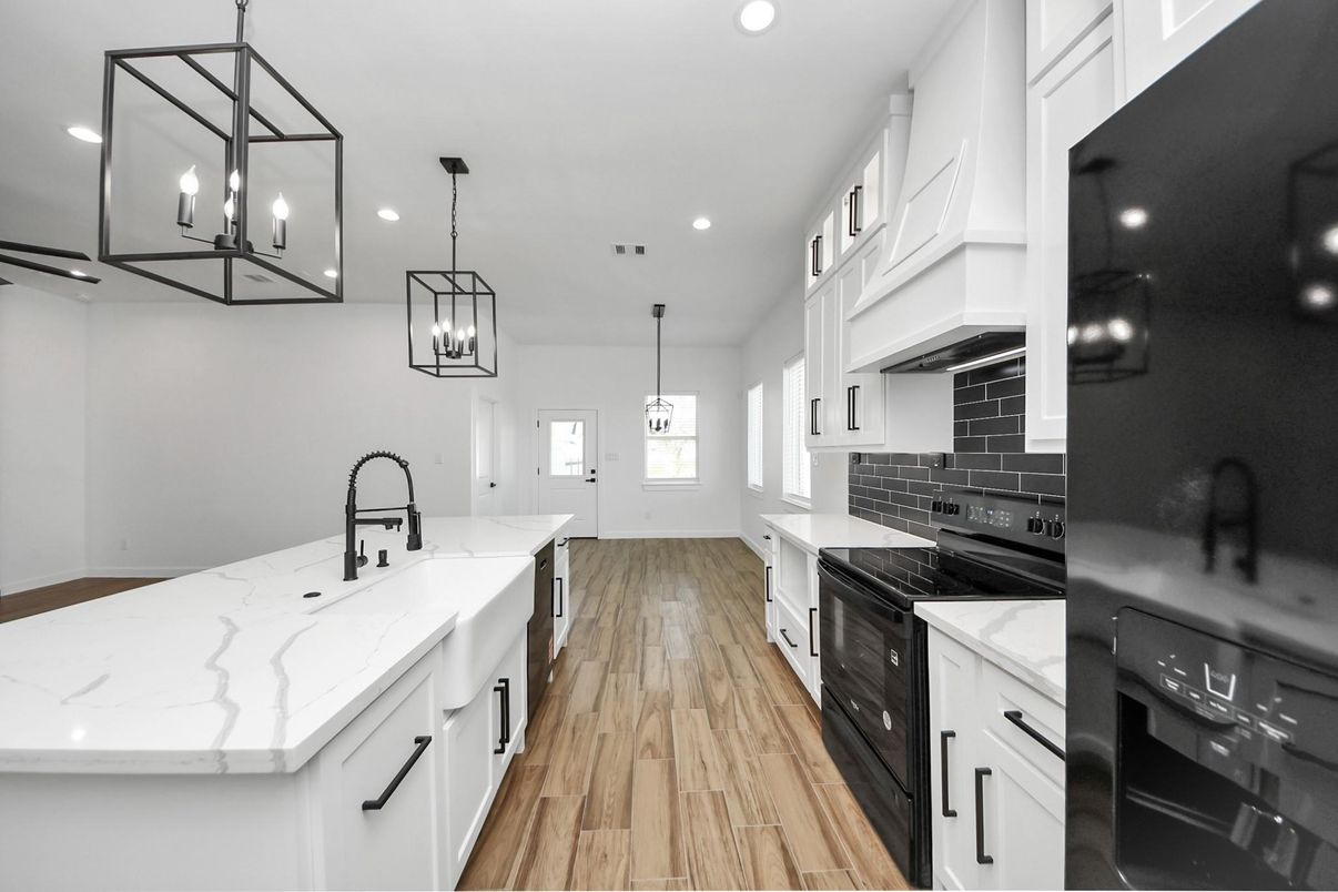 Interior, Kitchen, Pendant Lights, Recessed Lighting, Wood Texture Flooring