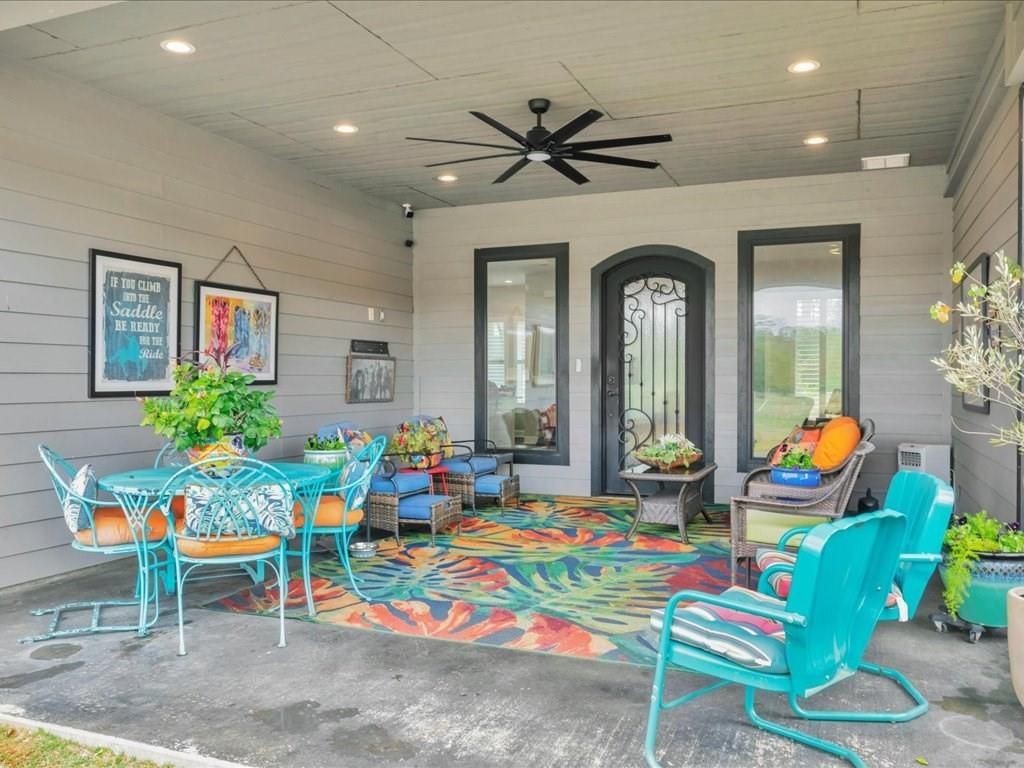 Exterior, Recessed Lighting