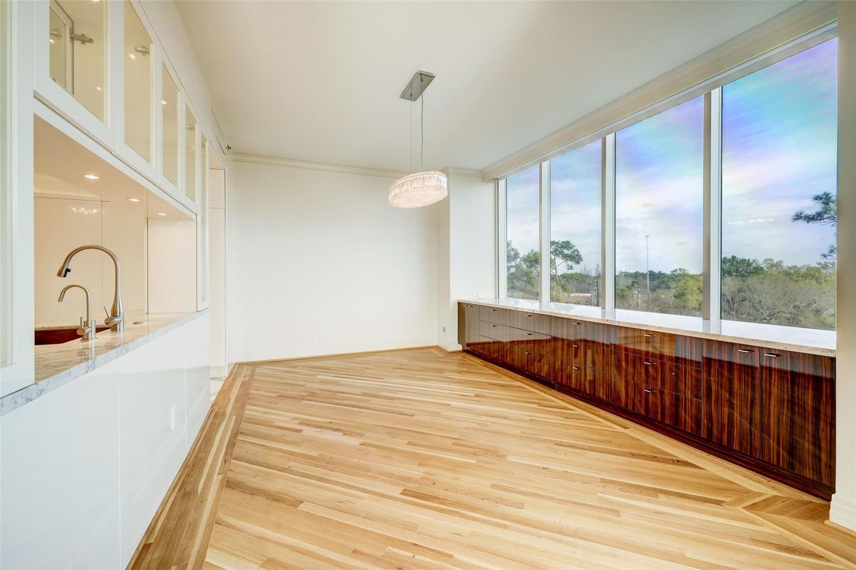 Empty room, Interior, Pendant Lights, Wood Texture Flooring